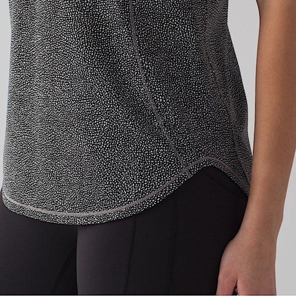 Lululemon Sculpt Tank II Chakra Print Alpine White Black Mesh Breathable Sz 2 - Picture 3 of 9